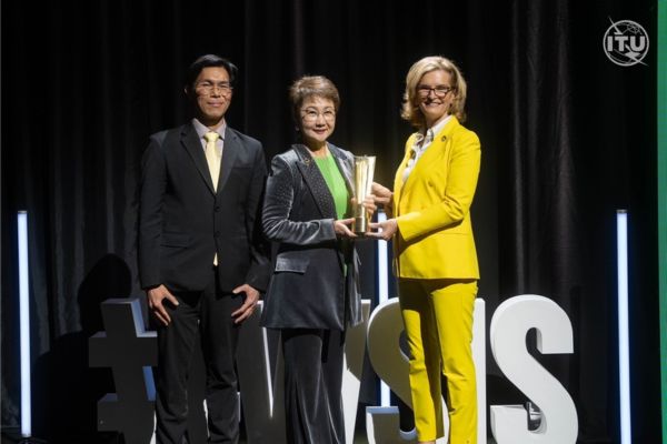 AIS Shines as The Winner of WSIS Prize 2024 with E-Waste+ Application