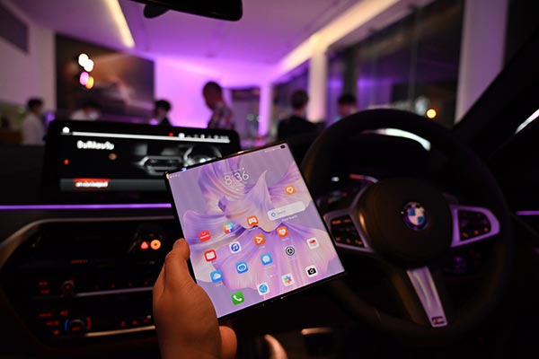 HUAWEI จับมือ BMW Barcelona Motor จัดงานเอ็กซ์คลูซีฟสัมผัสเครื่องก่อนใคร