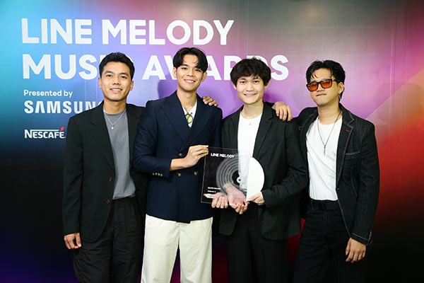 LINE MELODY