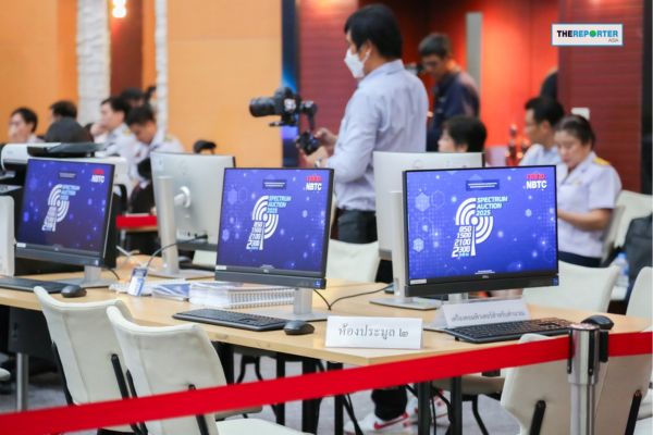กสทช. ซ้อมประมูลคลื่นครั้งใหญ่ AIS-TRUE ชิงดำ 4 ย่านความถี่
