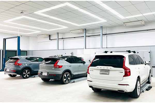 ศูนย์บริการ Volvo