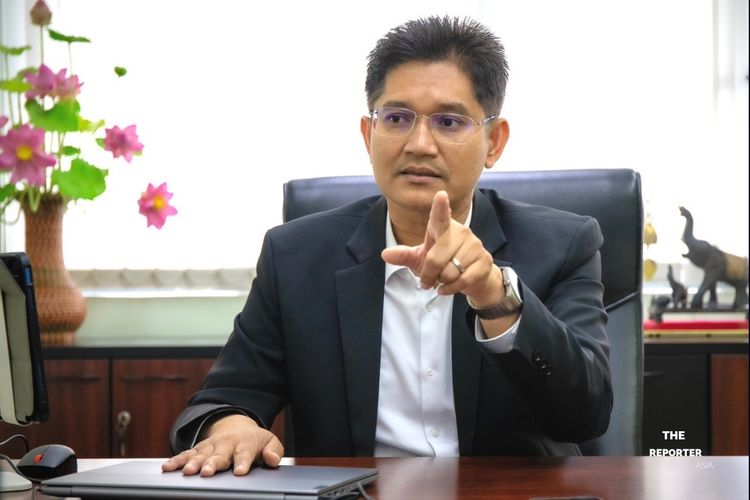 รศ.ดร.ธวัชชัย อ่อนจันทร์ ผู้อำนวยการสถาบันเทคโนโลยีนิวเคลียร์แห่งชาติ (องค์กรมหาชน)
