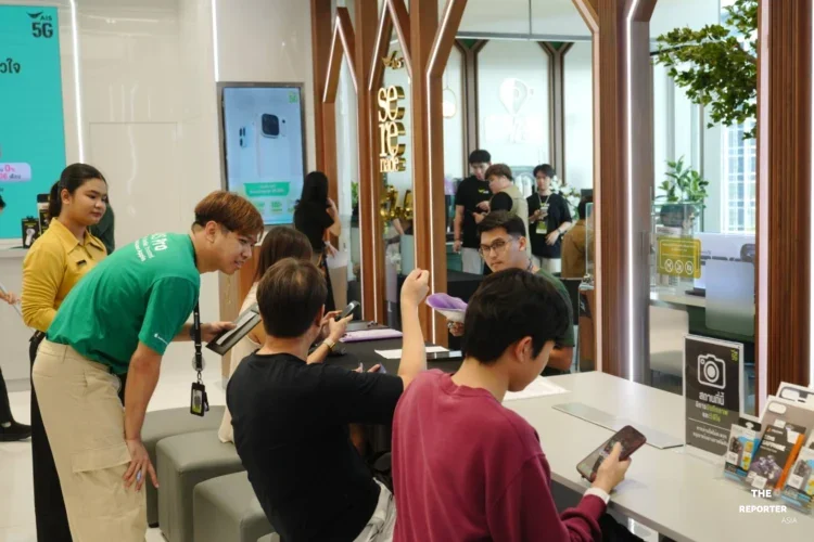 AIS เปิดรับเครื่อง iPhone Duo วันแรก ชูโปรโมชันผ่อนเริ่มต้น 695 บาท หนุน 5G-ADVANCED