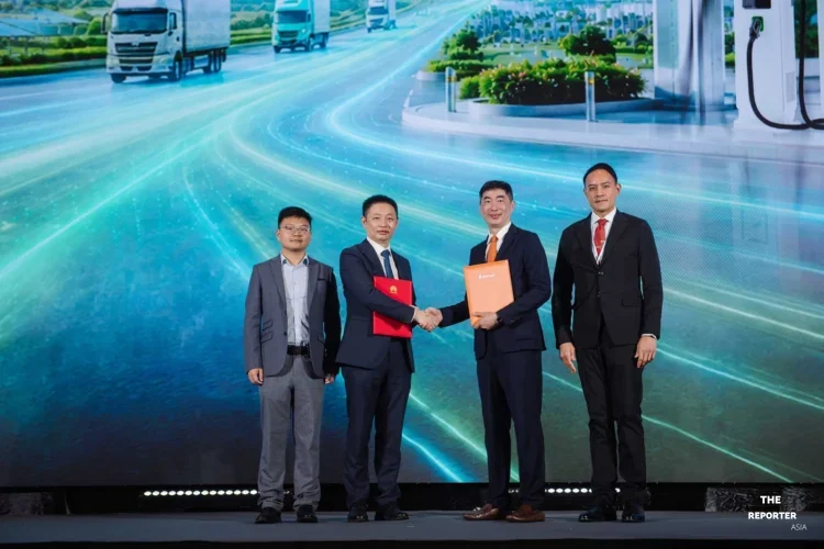 Huawei ผนึก Spark EV ยกระดับสถานีชาร์จรถบรรทุกไฟฟ้าสู่ระดับเมกะวัตต์
