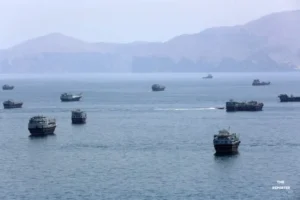 เรือสินค้าสิงคโปร์ 2 ลำถูกโจมตีในช่องแคบฮอร์มุซ เสียหายหนักจมทะเล 1 ลำ